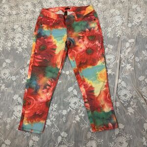 Copperkey Floral Print Cropped Pants – Photorealistic Gerbera Daisy Print | Size